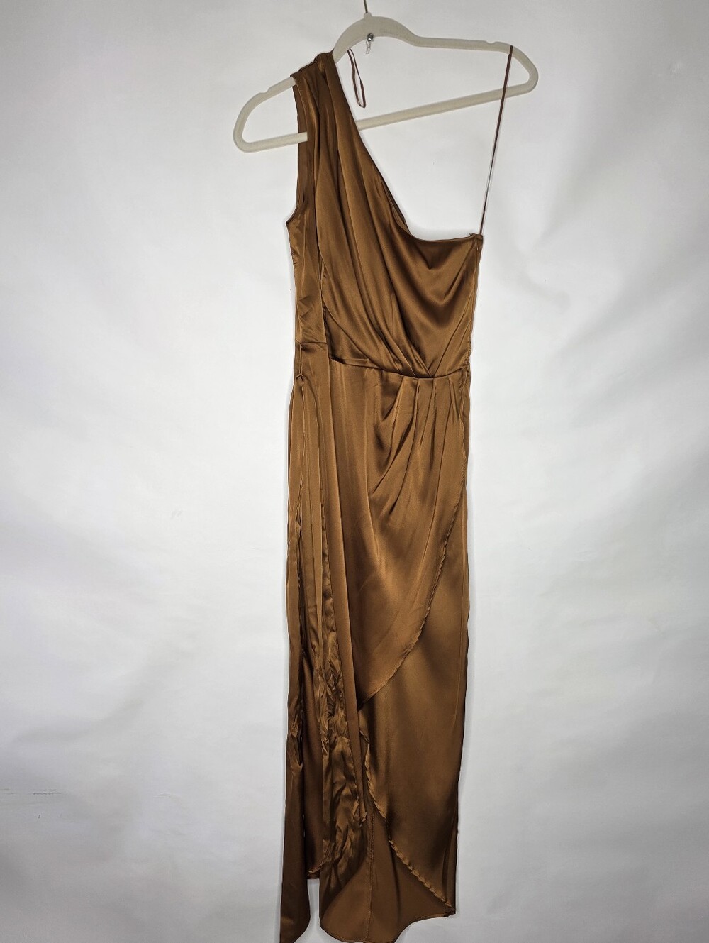 Baltic Born Celia One Shoulder Midi Dress Size M Bronze Satiny Belt Glam NEW - Picture 4 of 12